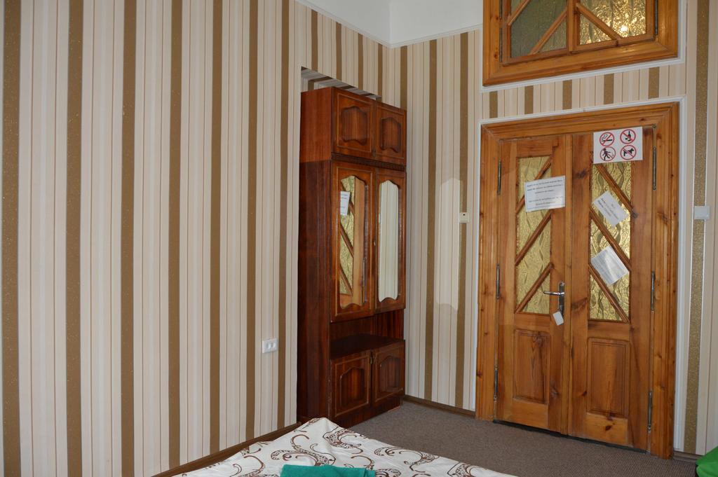 Lviv Lucky Hostel Zewnętrze zdjęcie