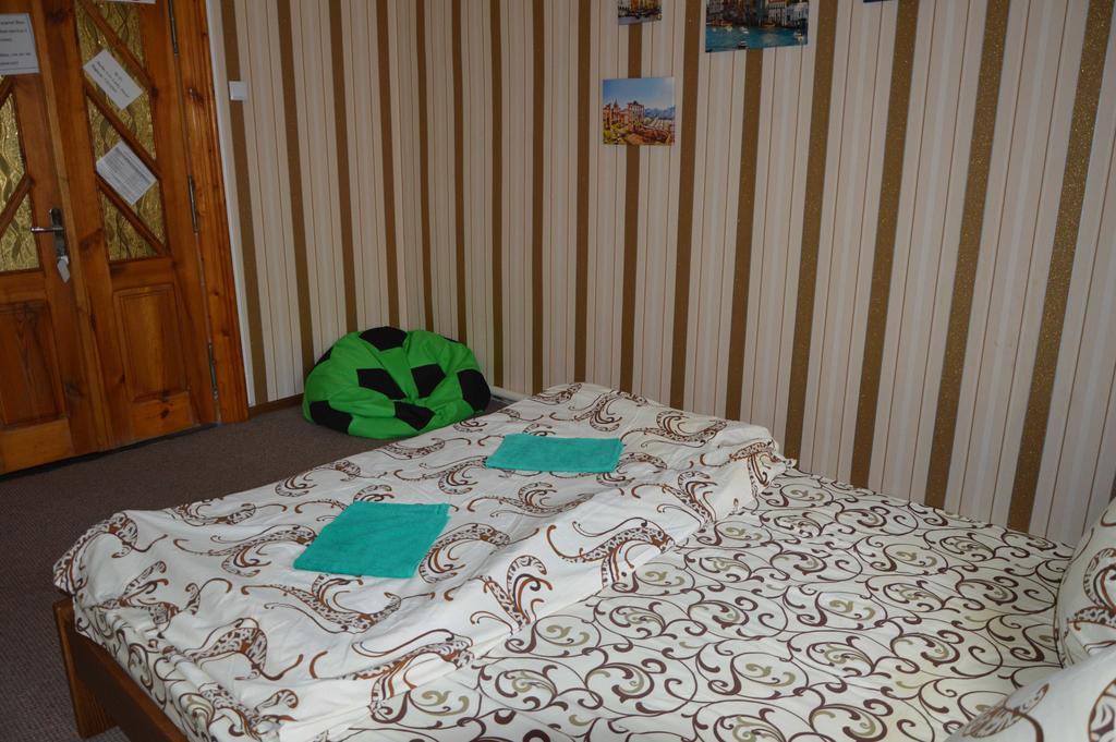 Lviv Lucky Hostel Zewnętrze zdjęcie