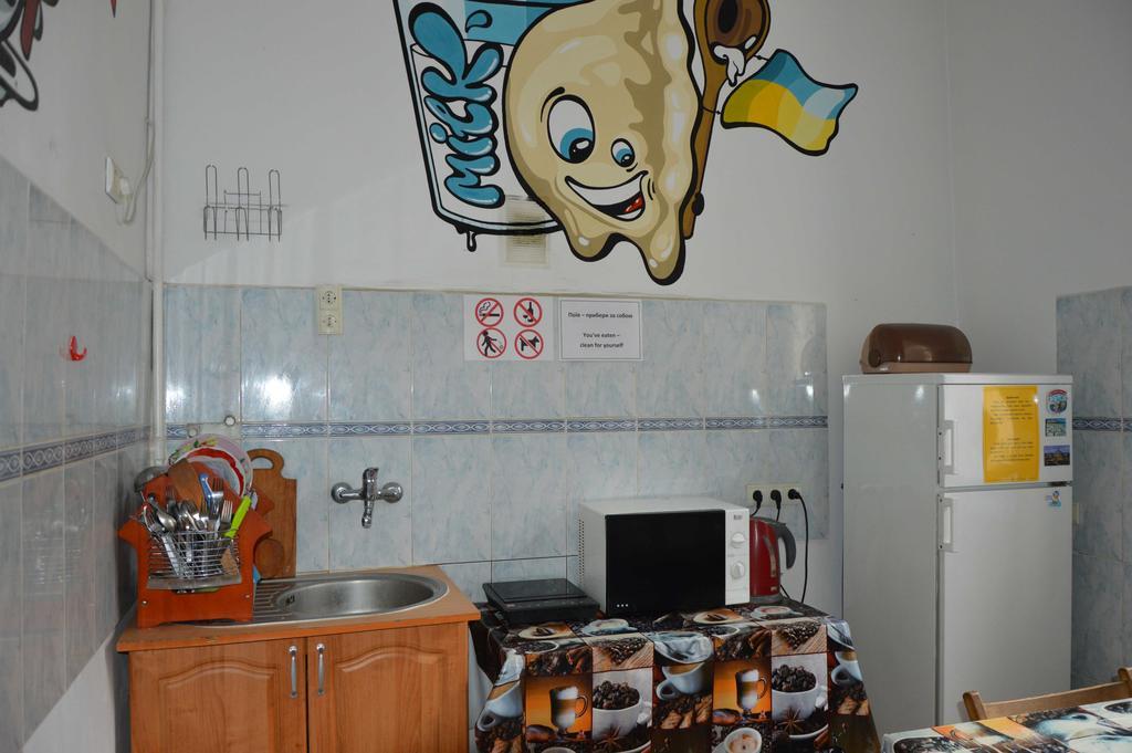 Lviv Lucky Hostel Zewnętrze zdjęcie