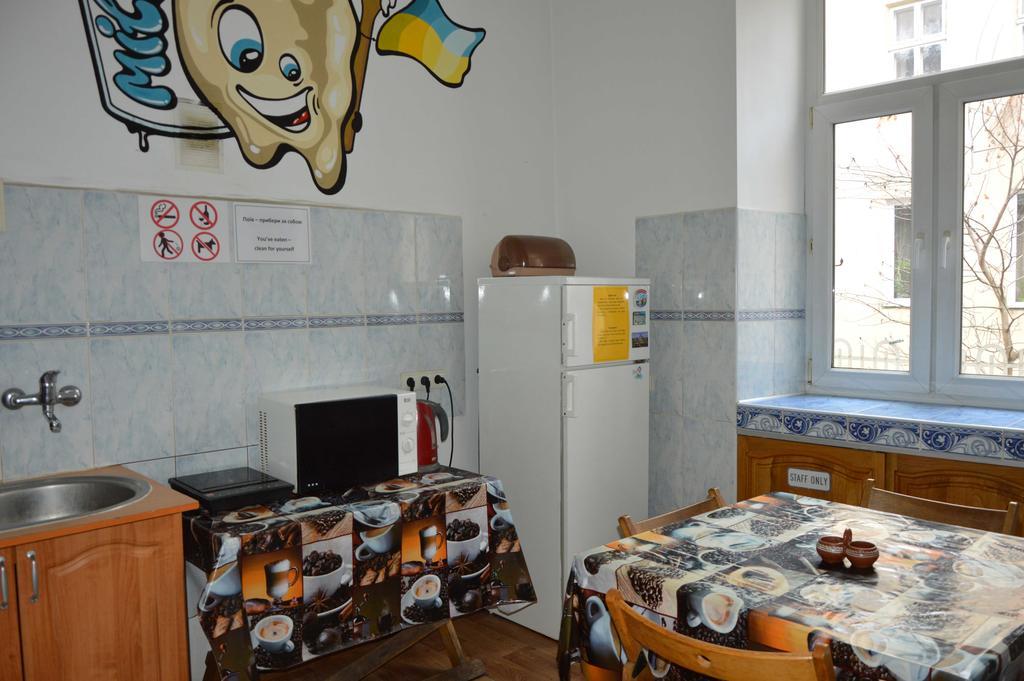 Lviv Lucky Hostel Zewnętrze zdjęcie
